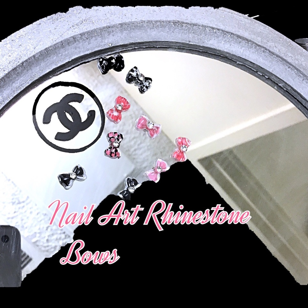 Nail Art Rhinestone Bows